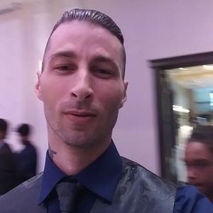 Meet your Posher, Raymond